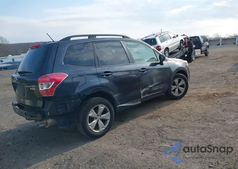 2015 Subaru Forester 2.5I Premium из США, поврежденный, VIN JF2SJADC9FH538840
